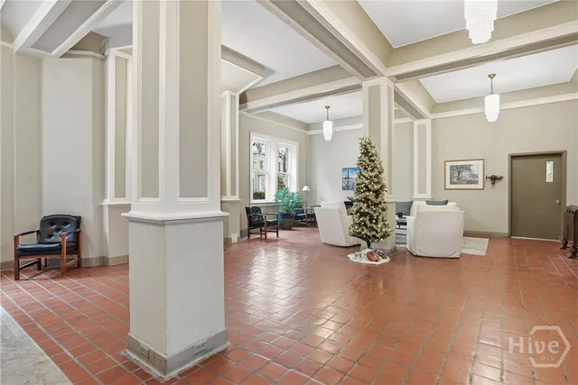 $1,750 | 106 West Gwinnett Street, Unit 5C, Savannah, GA 31401