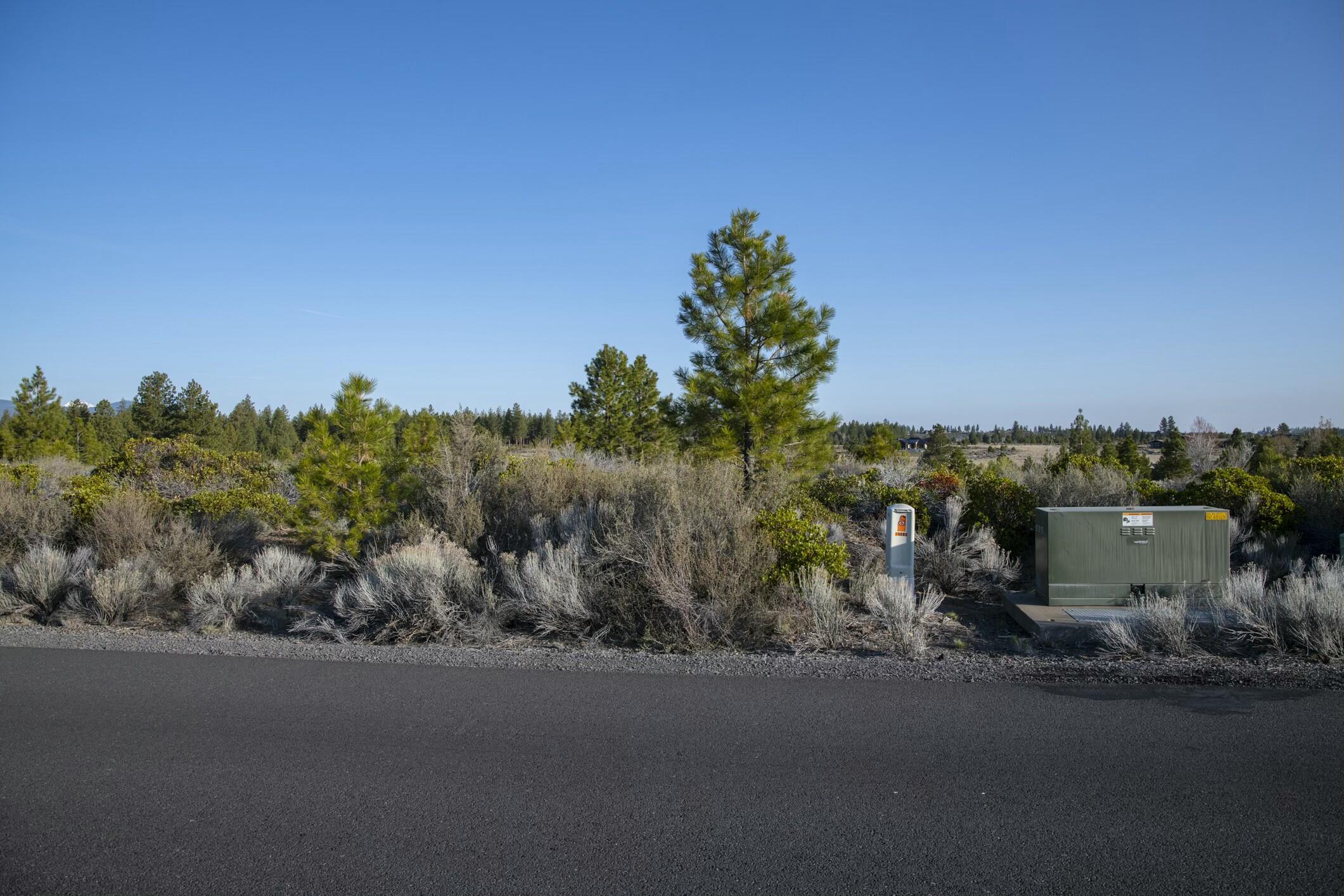 18715 Macalpine Loop, Unit 37 Bend, OR 97702 - Photo 18 of 36 Gallery Image 18