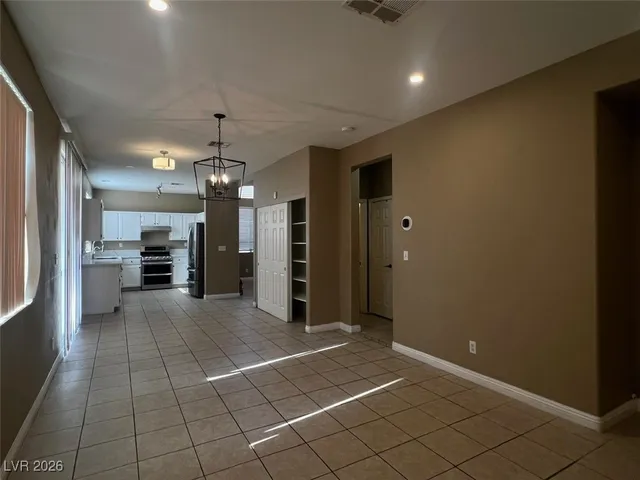 $2,350 | 1000 Venetian Hills Lane, Las Vegas, NV 89144