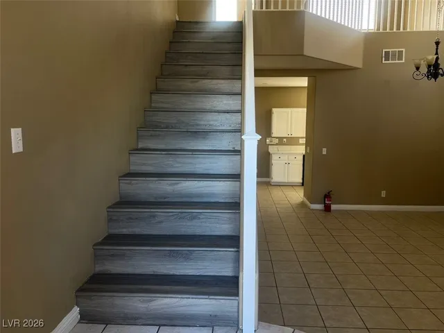 $2,350 | 1000 Venetian Hills Lane, Las Vegas, NV 89144