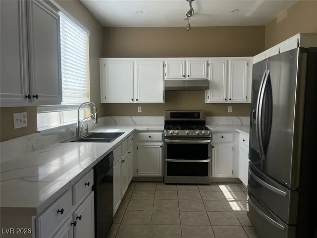 $2,350 | 1000 Venetian Hills Lane, Las Vegas, NV 89144