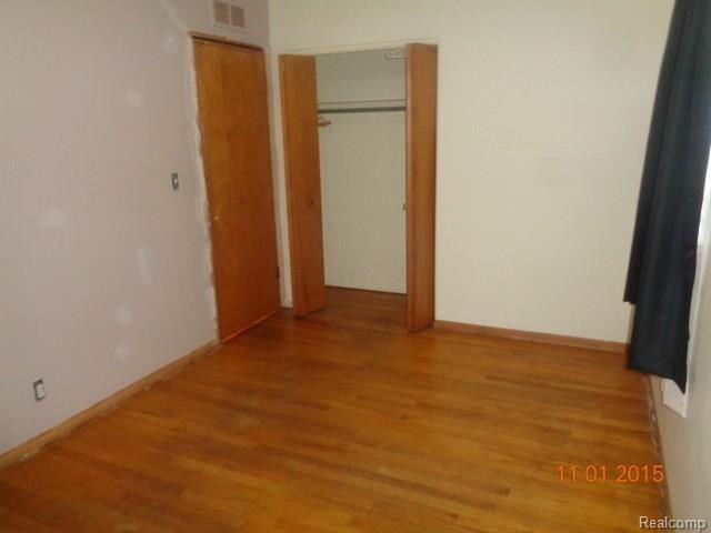 29642 Judith Street Inkster, MI 48141 - Photo 19 of 28 DSC01026.JPG