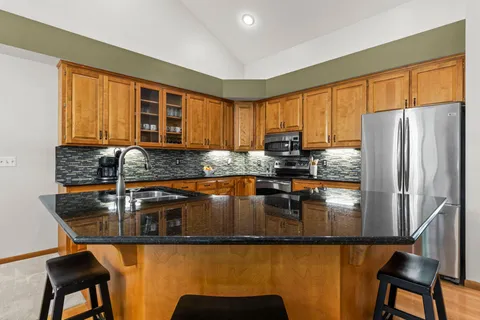 $475,000 | 112021 Hidden Creek Place, Chaska, MN 55318