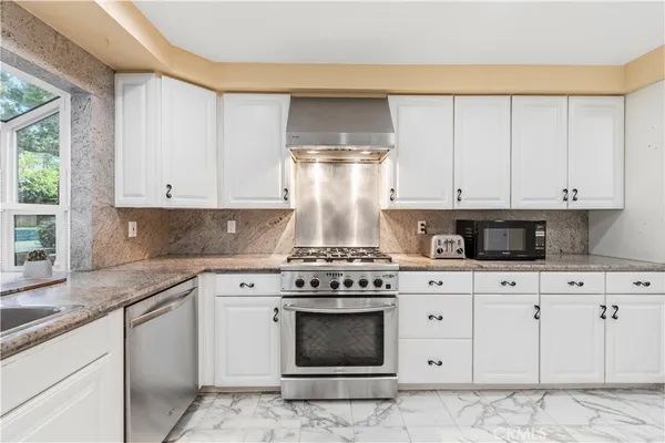 $7,500 | 5316 Ambridge Drive, Calabasas, CA 91301