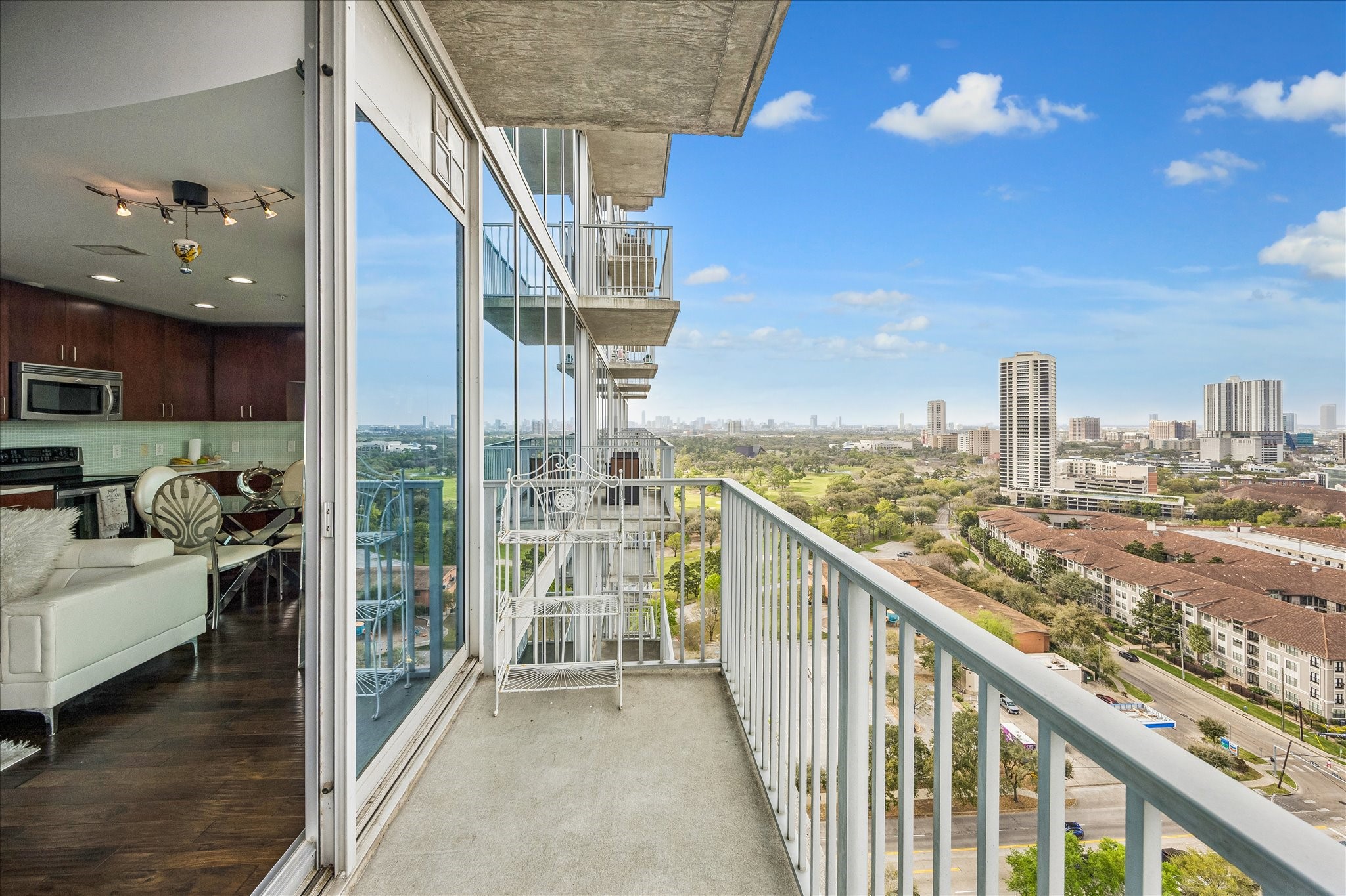 5925 Almeda Road, Unit 11907 Houston, TX 77004 - Photo 3 of 35