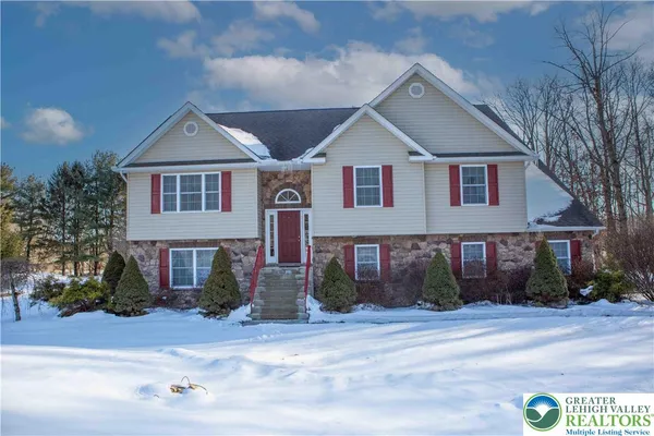 $479,900 | 1357 North Cottonwood Road, Danielsville, PA 18038