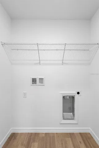 a view of a livingroom with an empty space