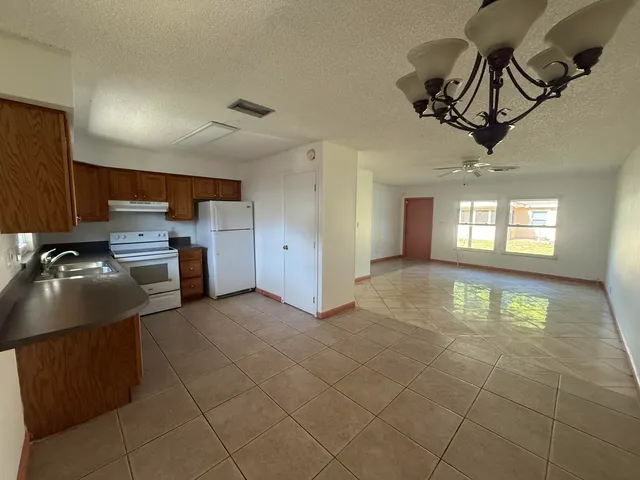 a view of a storage & utility room