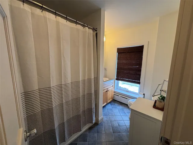 $3,000 | 11 West Bridge Street, Unit REAR, Saugerties, NY 12477