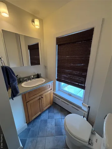 $3,000 | 11 West Bridge Street, Unit REAR, Saugerties, NY 12477