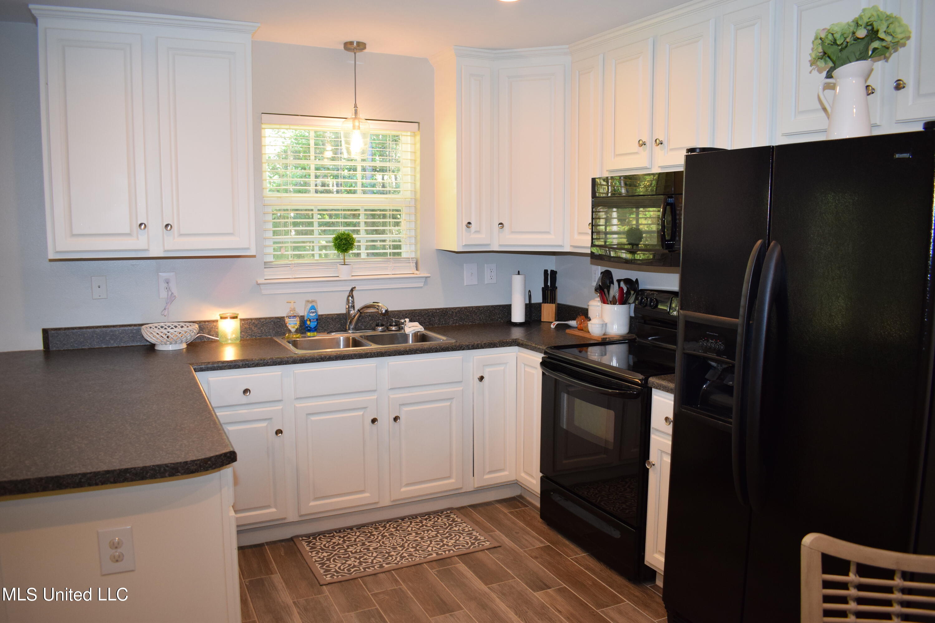 1214 Sally Parker Road Lucedale, MS 39452 - Photo 13 of 30 Kitchen