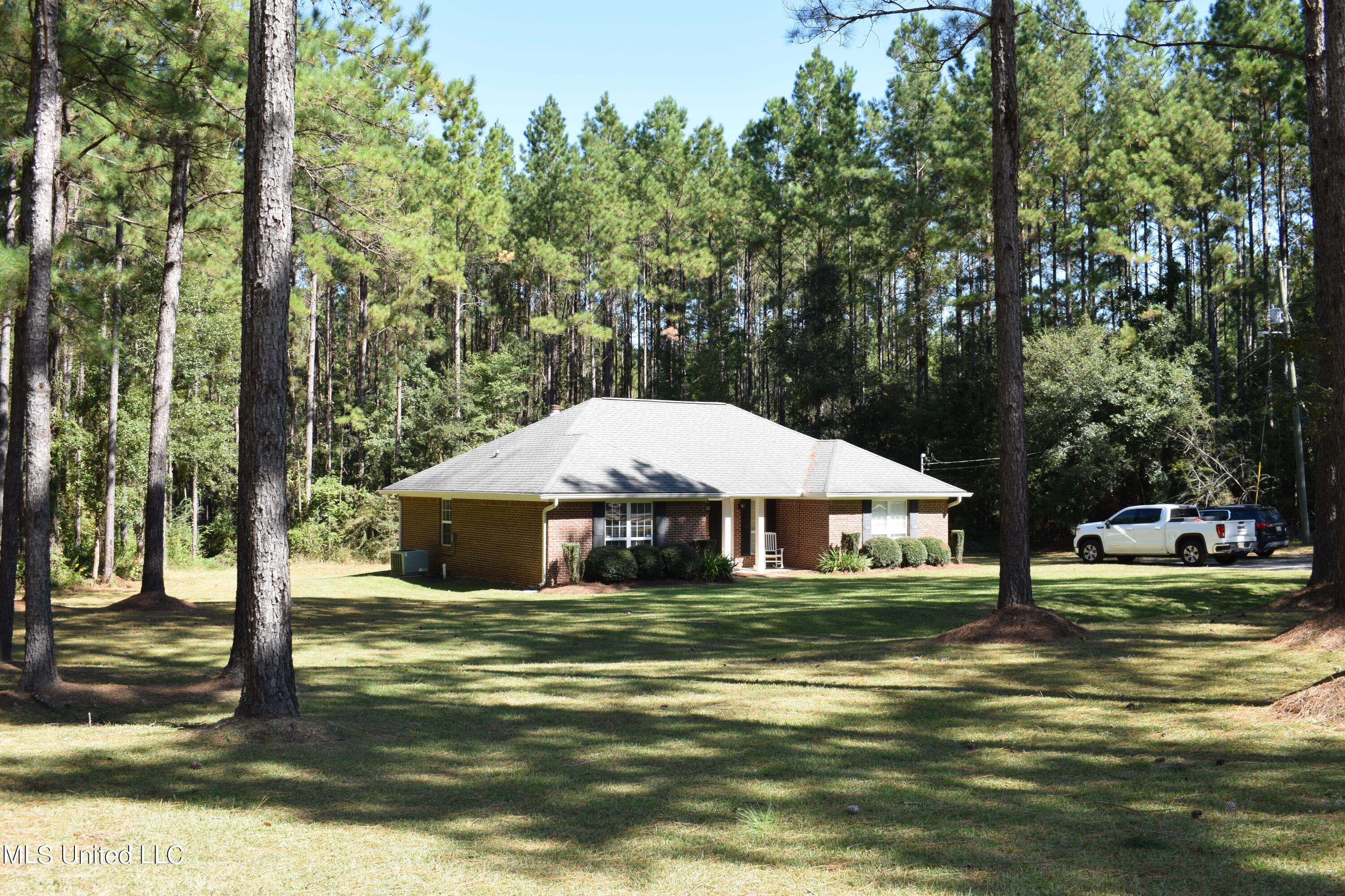 1214 Sally Parker Road Lucedale, MS 39452 - Photo 6 of 30 Front