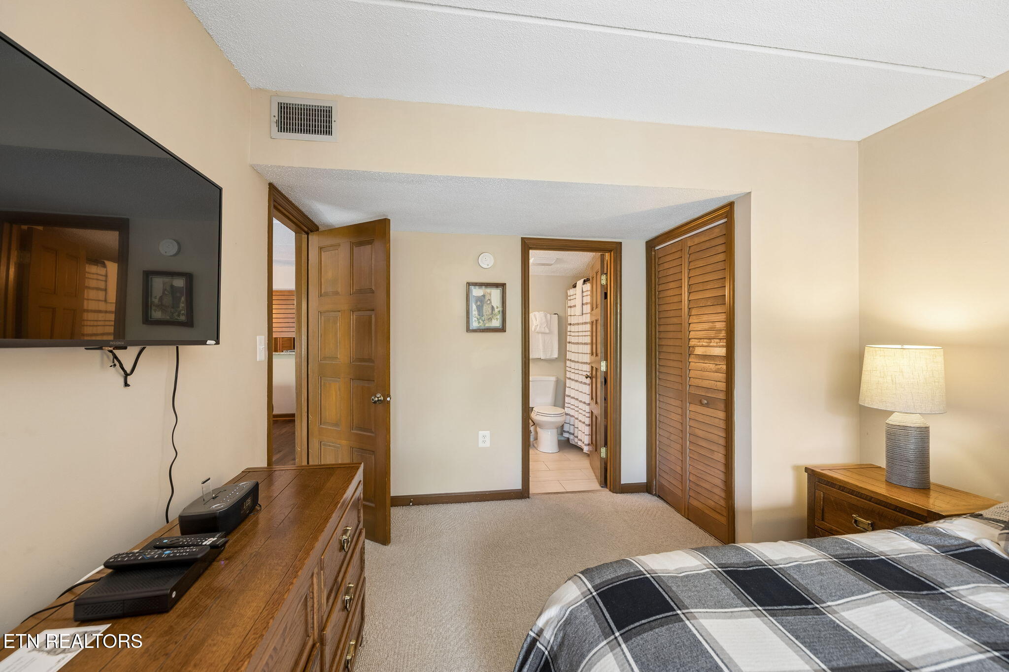 1155 Upper Alpine Way, Unit 211 Gatlinburg, TN 37738 - Photo 19 of 36 18-1155 Upper Alpine Way 211 - 018