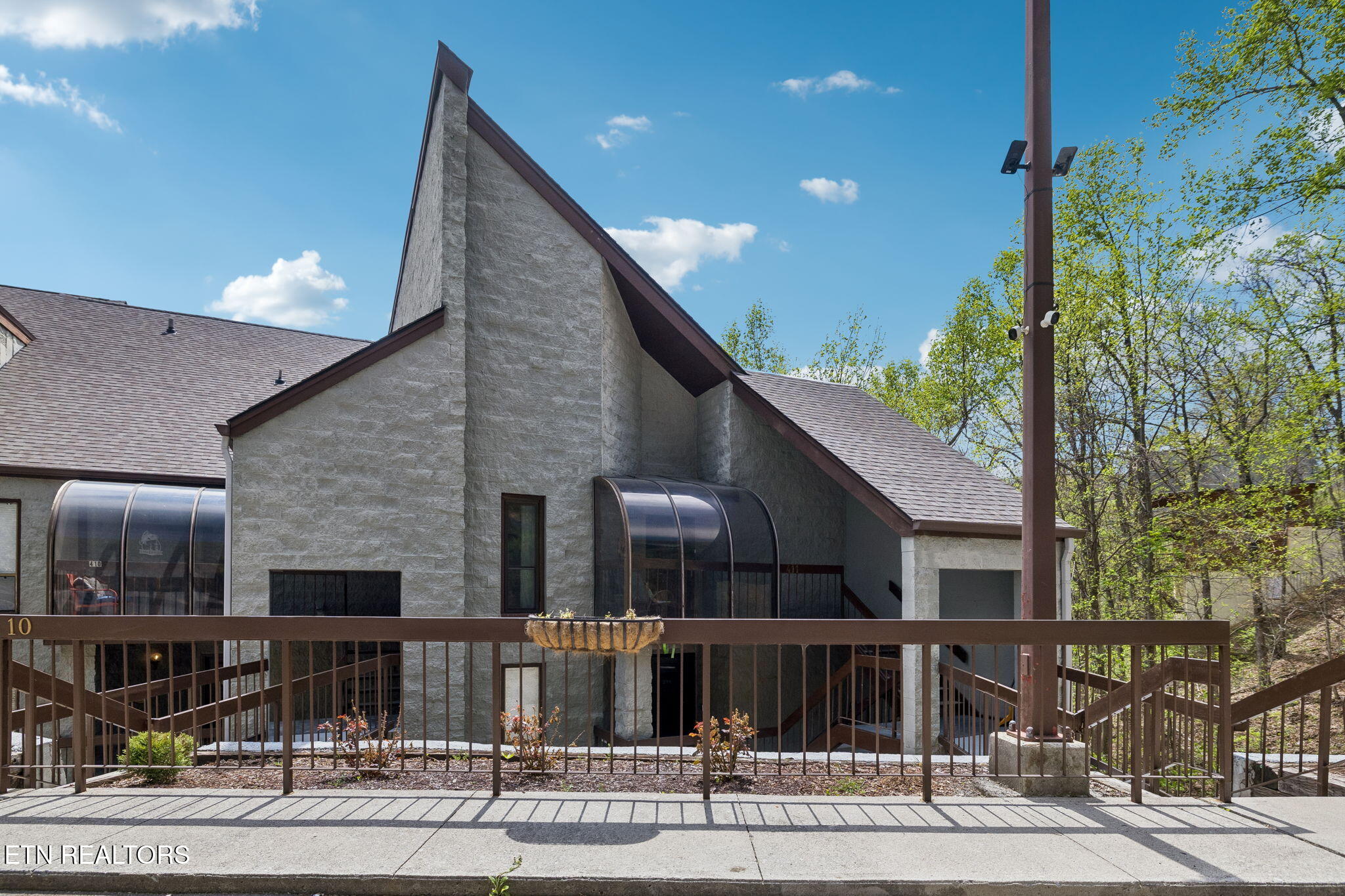 1155 Upper Alpine Way, Unit 211 Gatlinburg, TN 37738 - Photo 2 of 36 2-1155 Upper Alpine Way 211 - 002