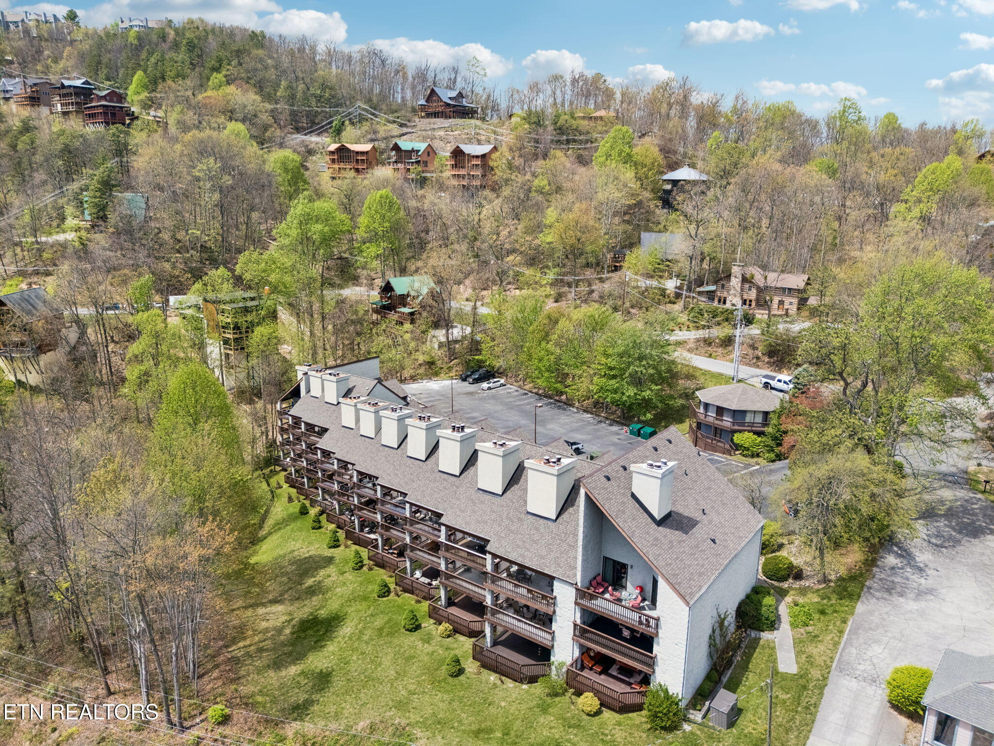 1155 Upper Alpine Way, Unit 211 Gatlinburg, TN 37738 - Photo 31 of 36 34-1155 Upper Alpine Way 211 - 034