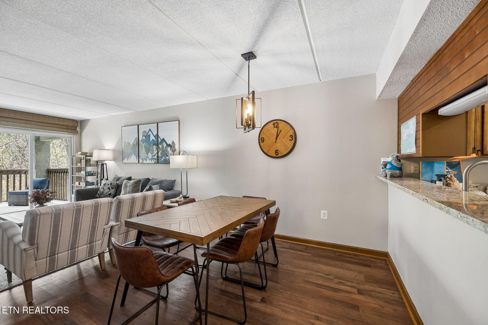 1155 Upper Alpine Way, Unit 211 Gatlinburg, TN 37738 - Photo 8 of 36 10-1155 Upper Alpine Way 211 - 010