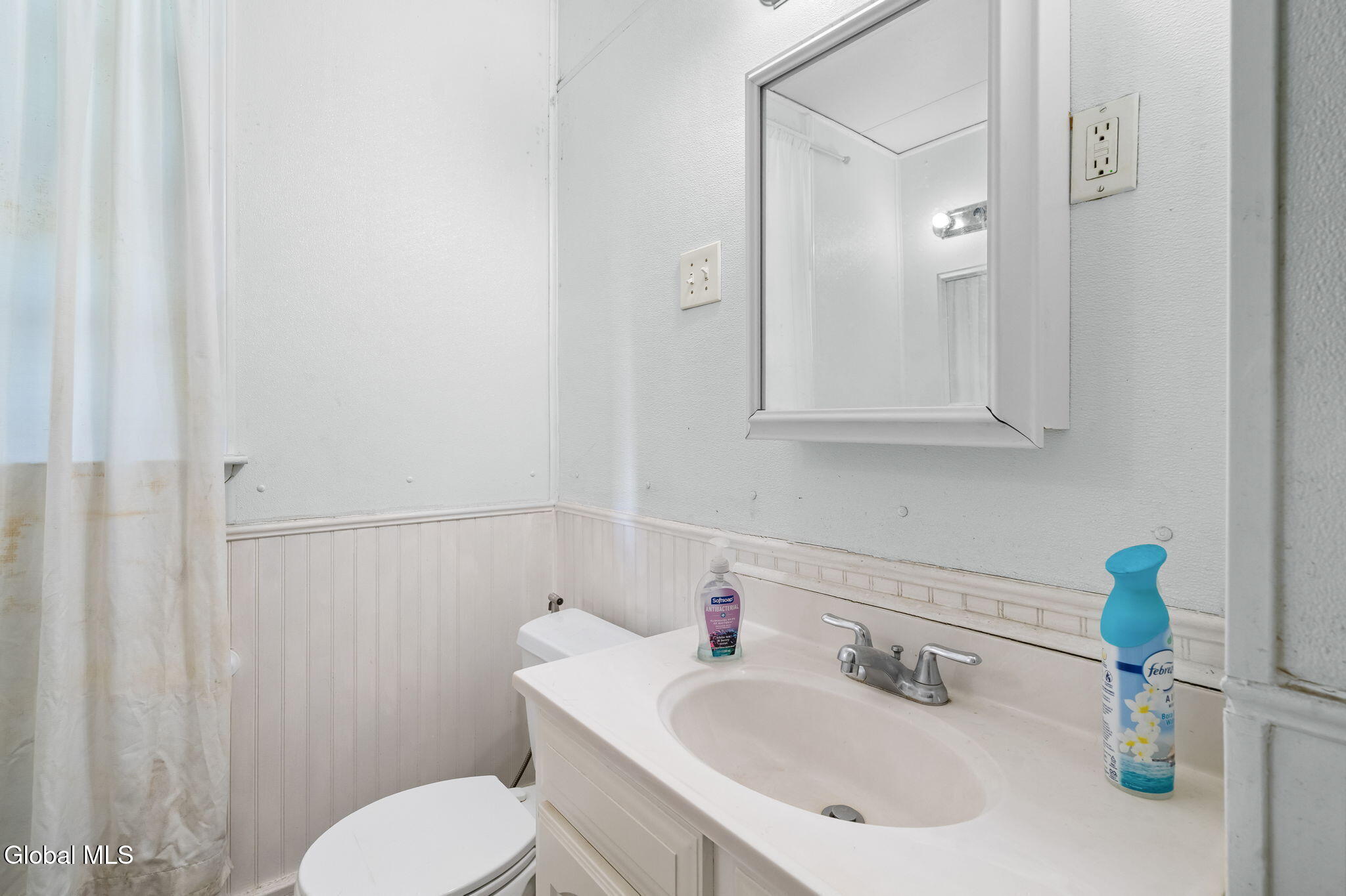 693 State Street Albany, NY 12203 - Photo 21 of 39 23-web-or-mls-693-state-st