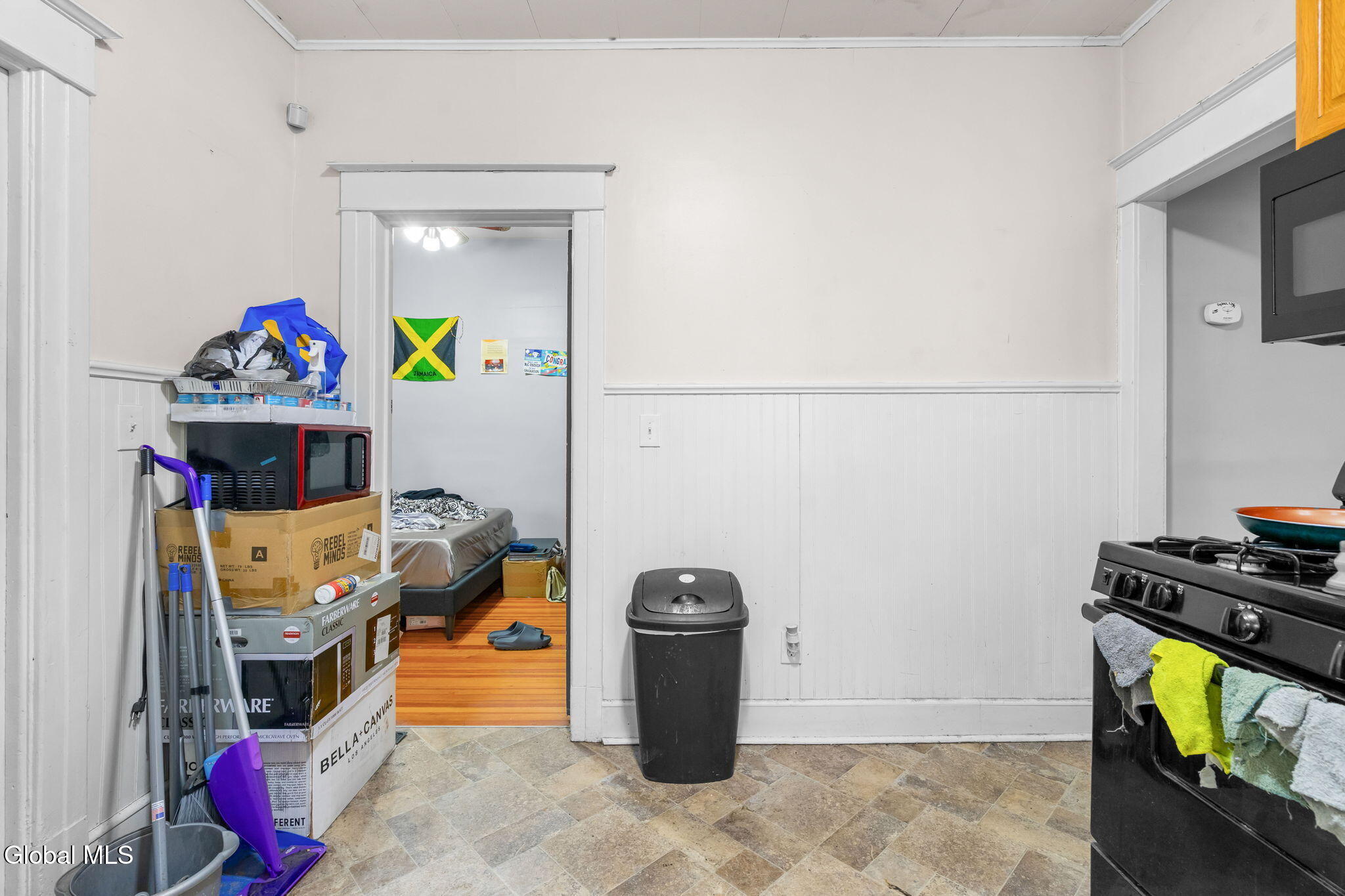 693 State Street Albany, NY 12203 - Photo 24 of 39 26-web-or-mls-693-state-st