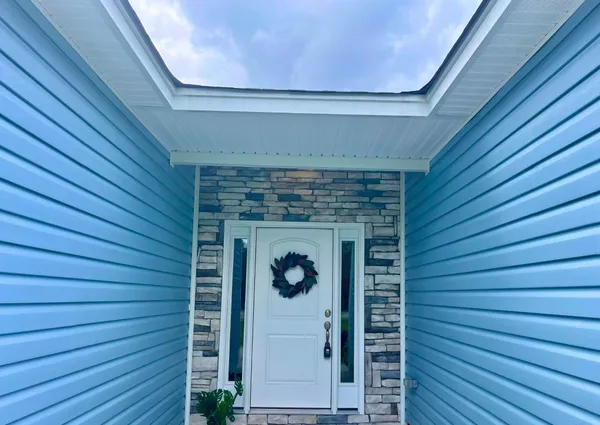 $325,999 | 3292 North Highway 52, St. Stephen, SC 29479