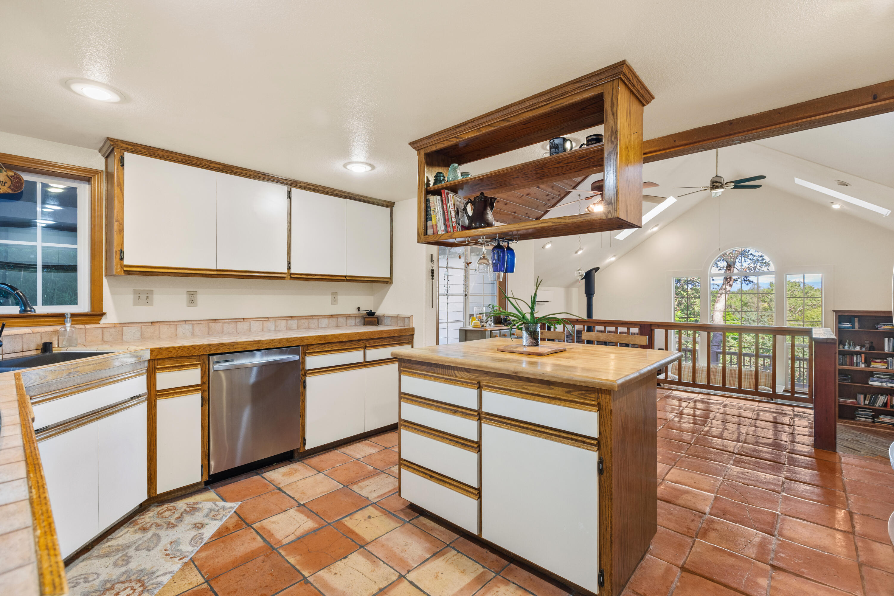 8972 Maynard Road Palo Cedro, CA 96073 - Photo 18 of 54 Kitchen