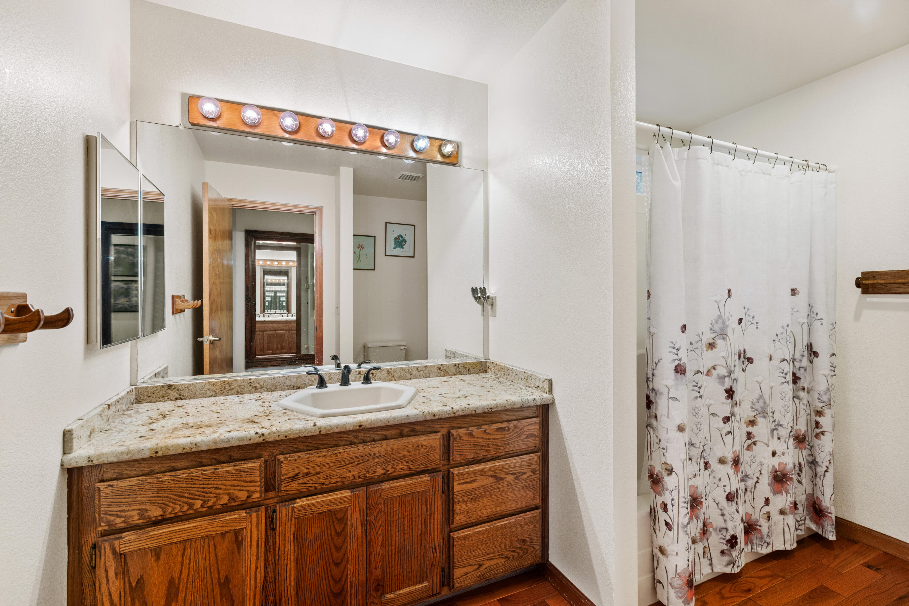 8972 Maynard Road Palo Cedro, CA 96073 - Photo 35 of 54 Bathroom 2