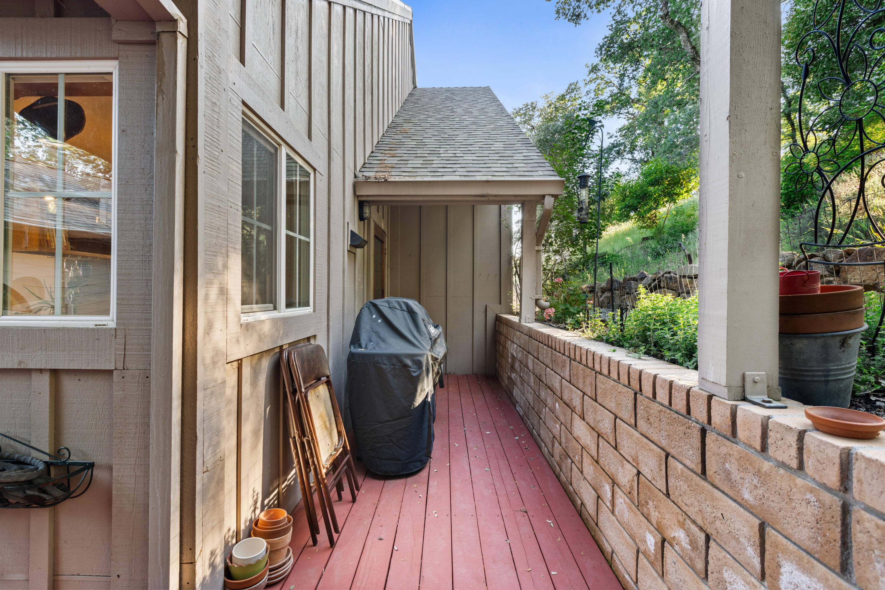 8972 Maynard Road Palo Cedro, CA 96073 - Photo 48 of 54 Back Deck