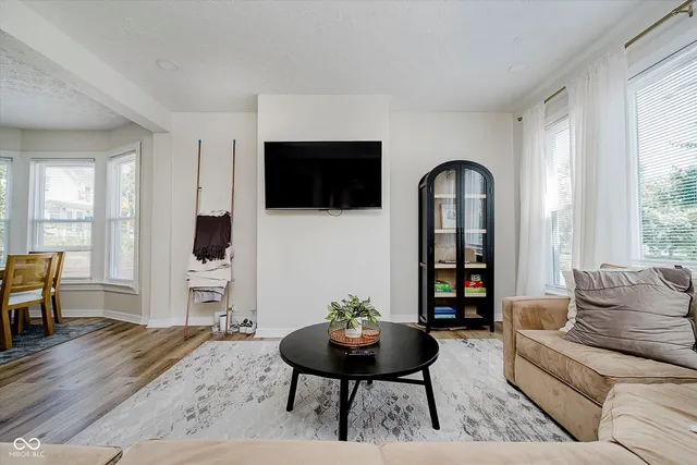 $475,000 | 1776 East Brookside Avenue, Indianapolis, IN 46201