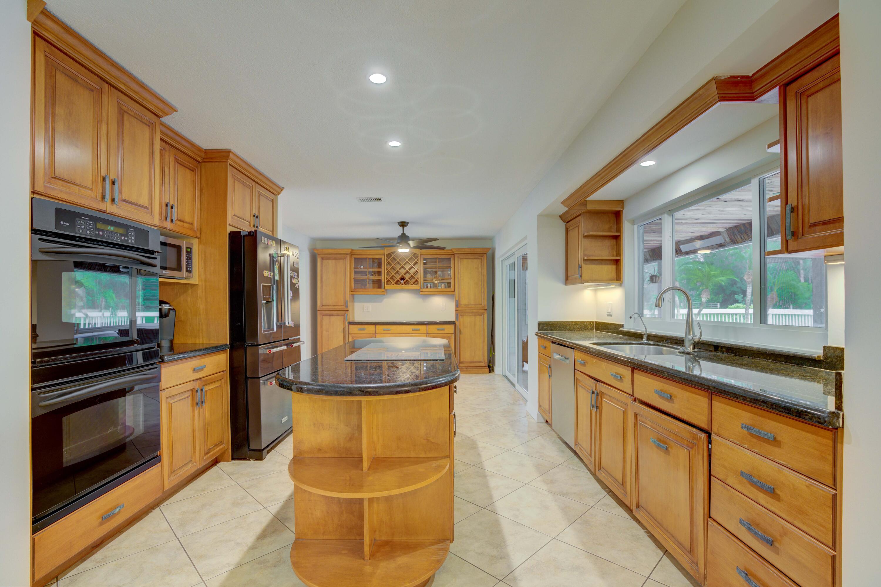 10046 175th Road North Jupiter, FL 33478 - Photo 21 of 66 36__mlp2255_6_7_8_9