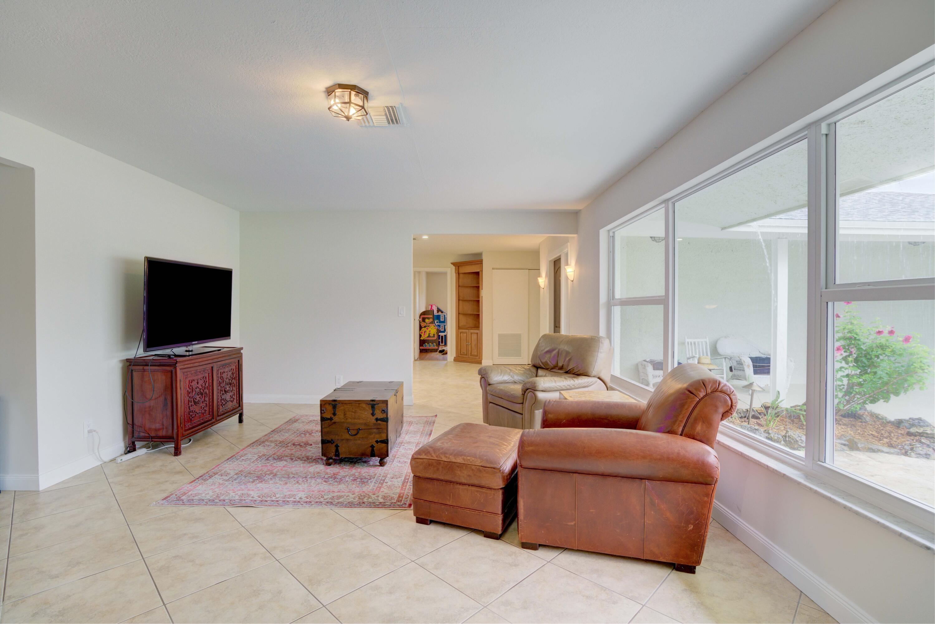 10046 175th Road North Jupiter, FL 33478 - Photo 9 of 66 24__mlp2165_6_7_8_9-edit