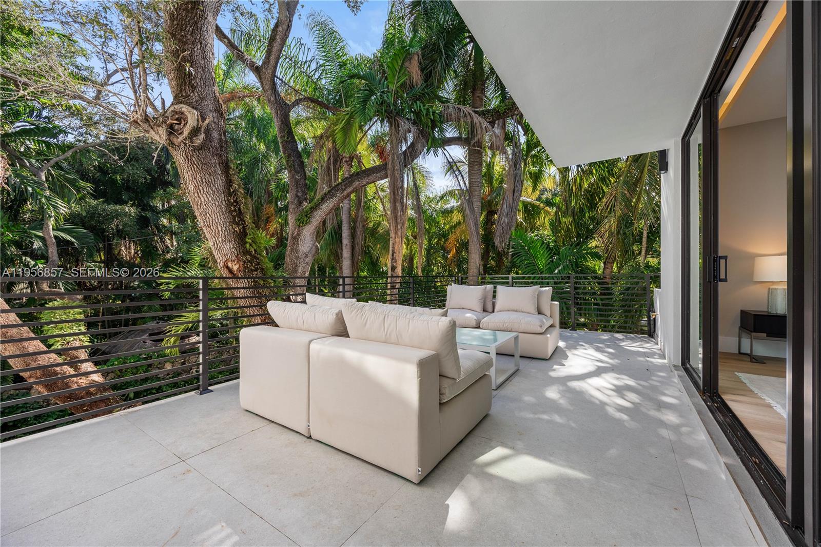 2805 Freeman Street Miami, FL 33133 - Photo 18 of 70