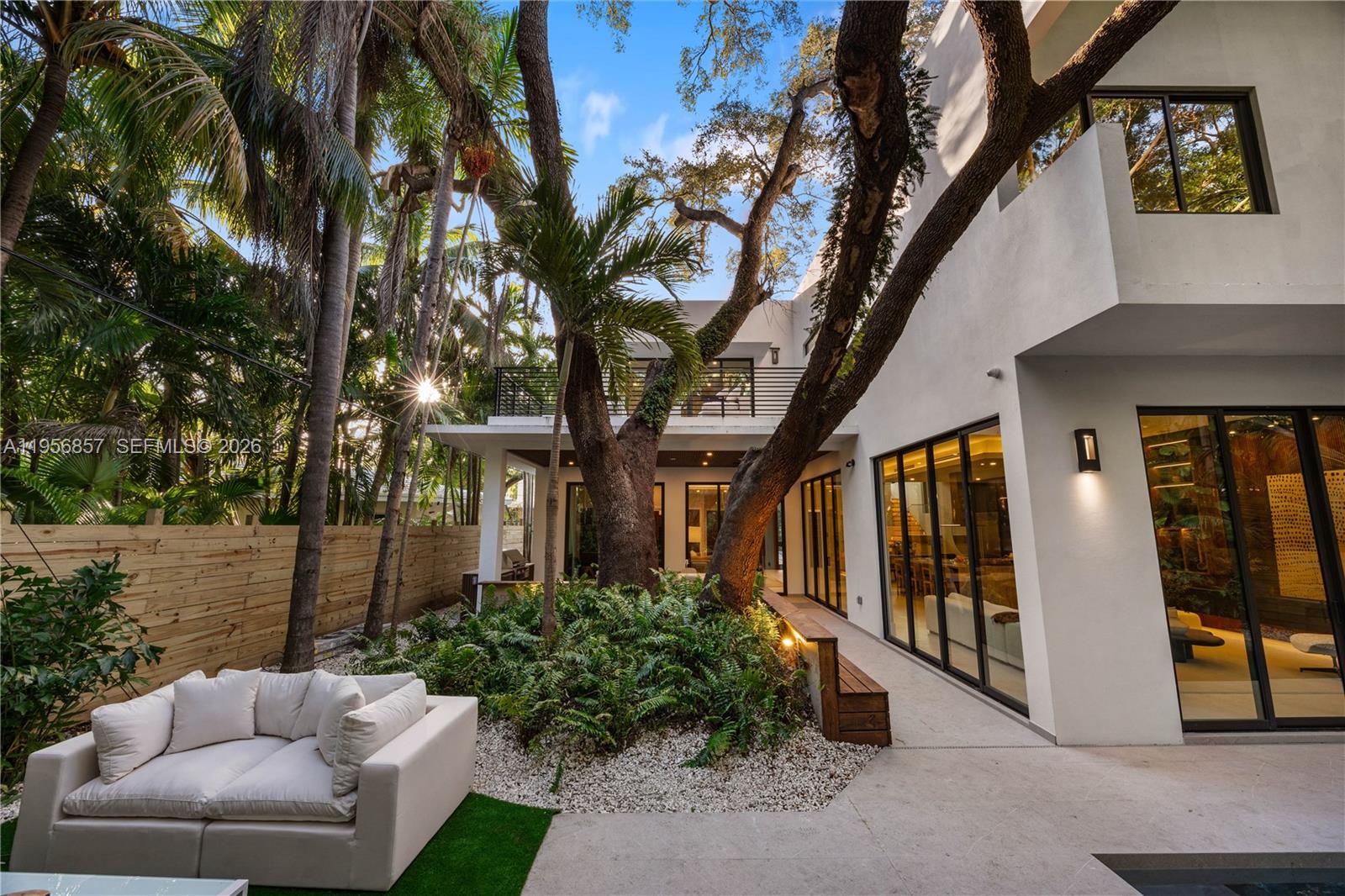 2805 Freeman Street Miami, FL 33133 - Photo 45 of 70