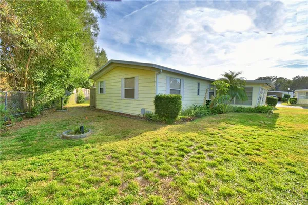 $92,000 | 150 Holiday Lane, Auburndale, FL 33823