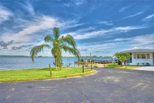 $92,000 | 150 Holiday Lane, Auburndale, FL 33823