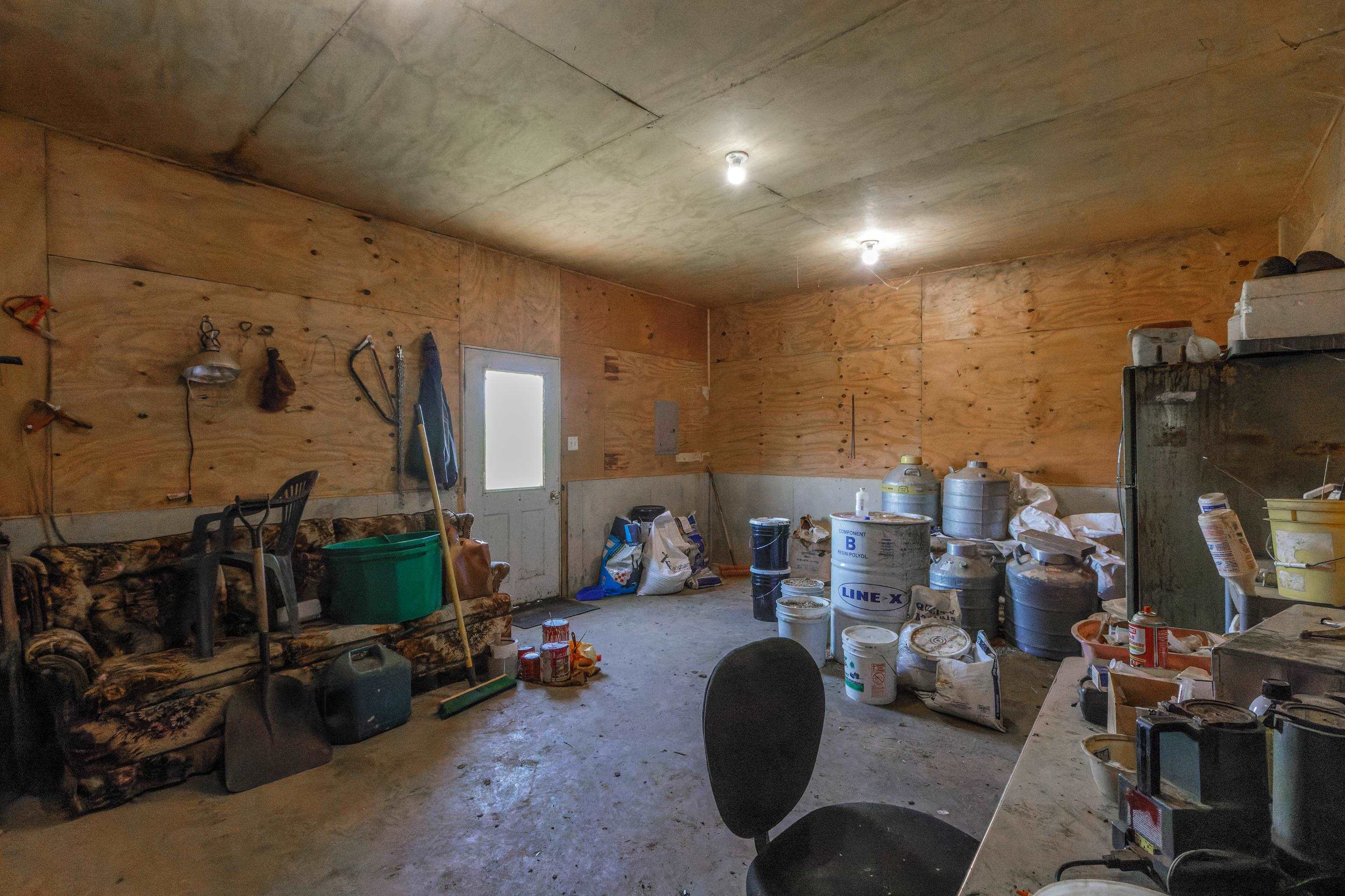 344 Free Mason Run Road Mount Solon, VA 22843 - Photo 10 of 45 a room with furniture