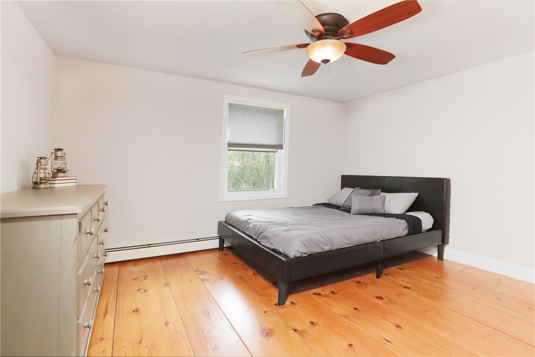 437 Snake Hill Road Glocester, RI 02857 - Photo 31 of 38