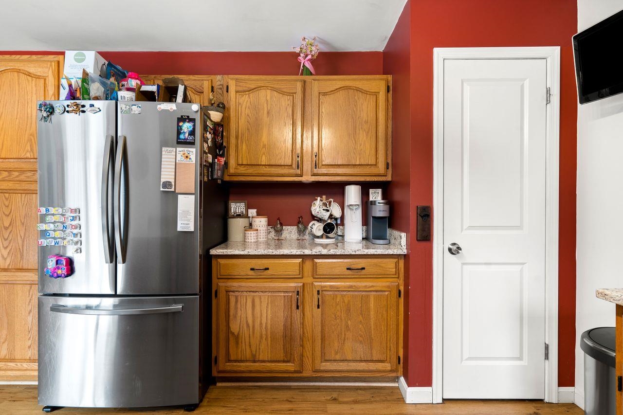 25 Byam Road New Boston, NH 03070 - Photo 8 of 40