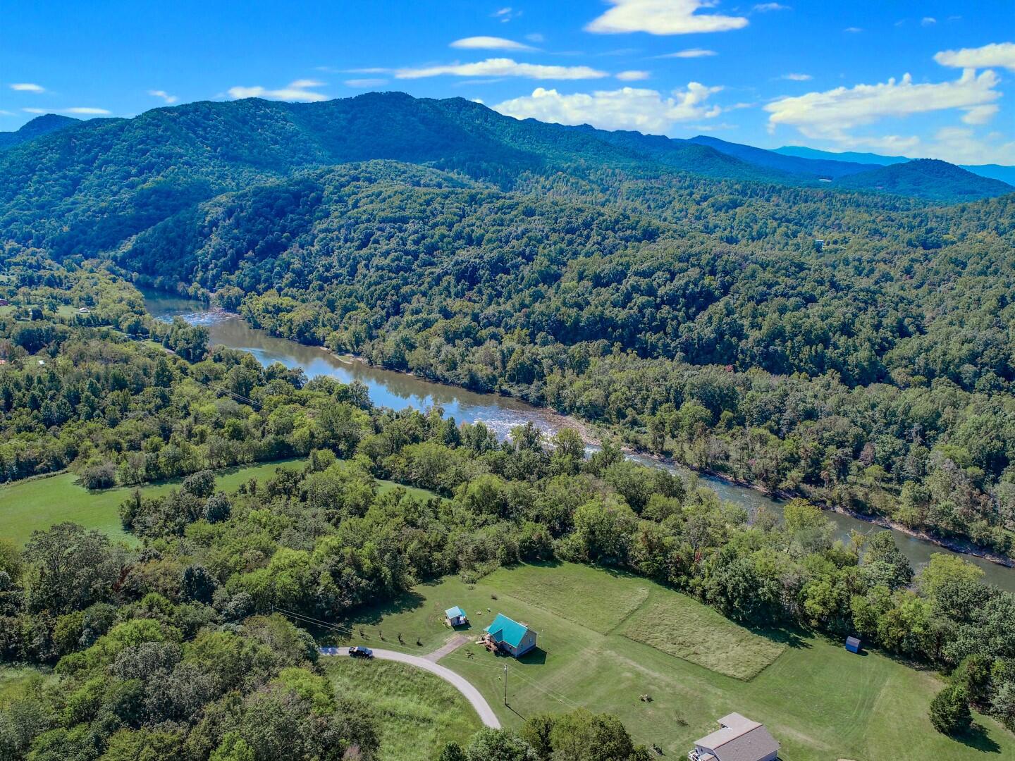 115 Whisper Mist Road Del Rio, TN 37727 - Photo 33 of 36 33ps