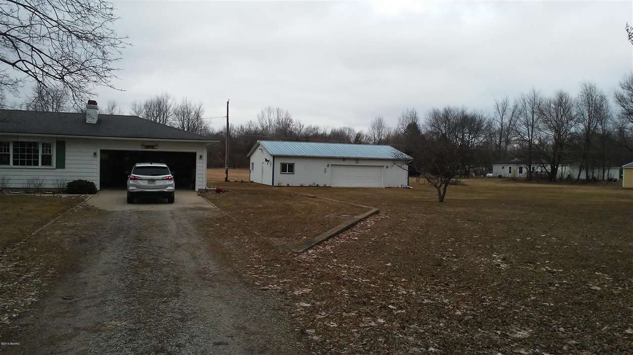18330 Highway 60 Three Rivers, MI 49093 - Photo 6 of 23