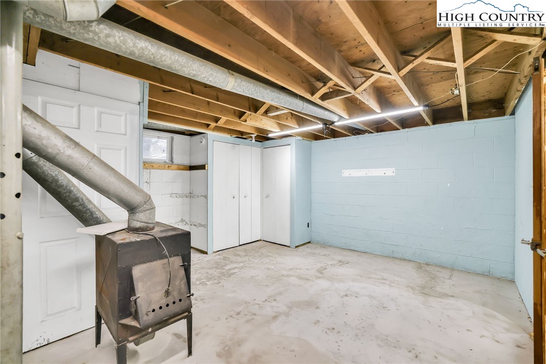 117 Andrews Ridge Road Sparta, NC 28675 - Photo 47 of 50 a view of an empty room