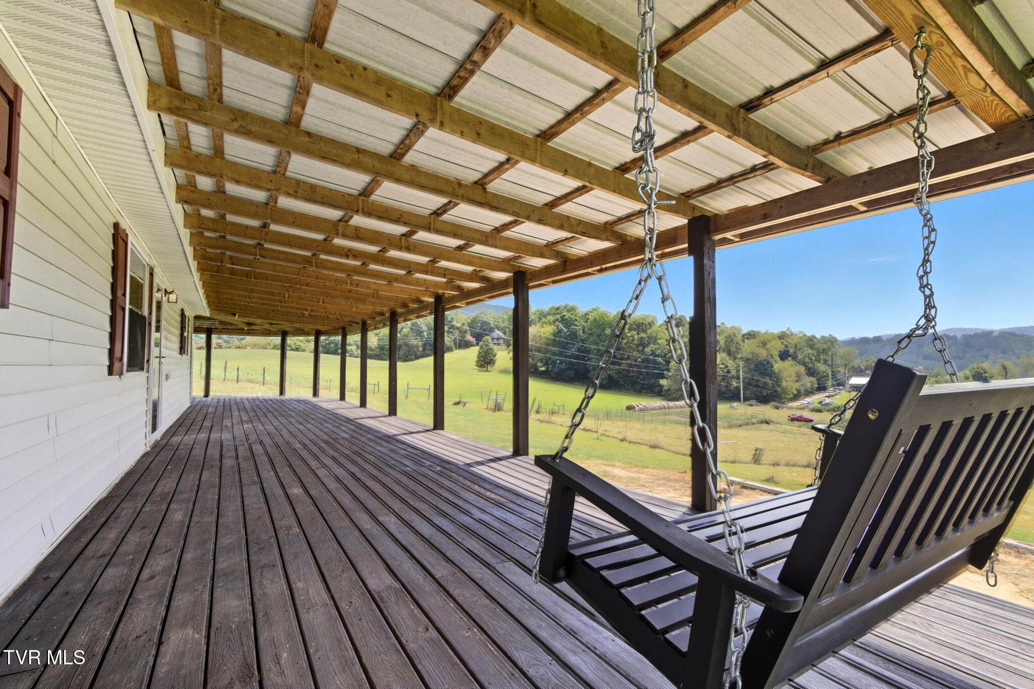 1331 Pine Orchard Road Butler, TN 37640 - Photo 18 of 46 18-web-or-mls-_MG_3426