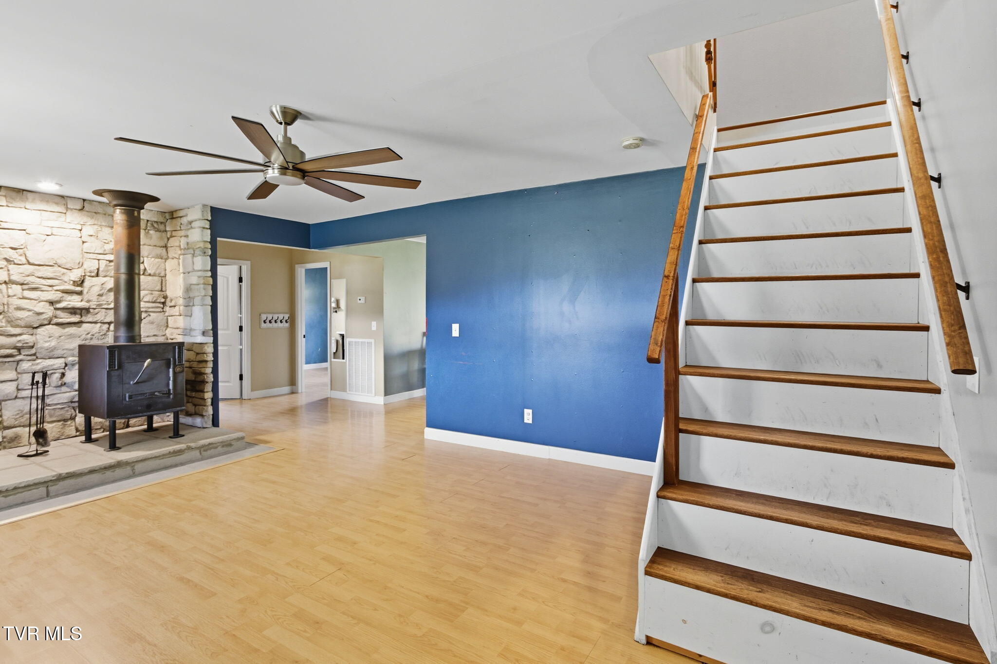 1331 Pine Orchard Road Butler, TN 37640 - Photo 21 of 46 22-web-or-mls-_MG_3448