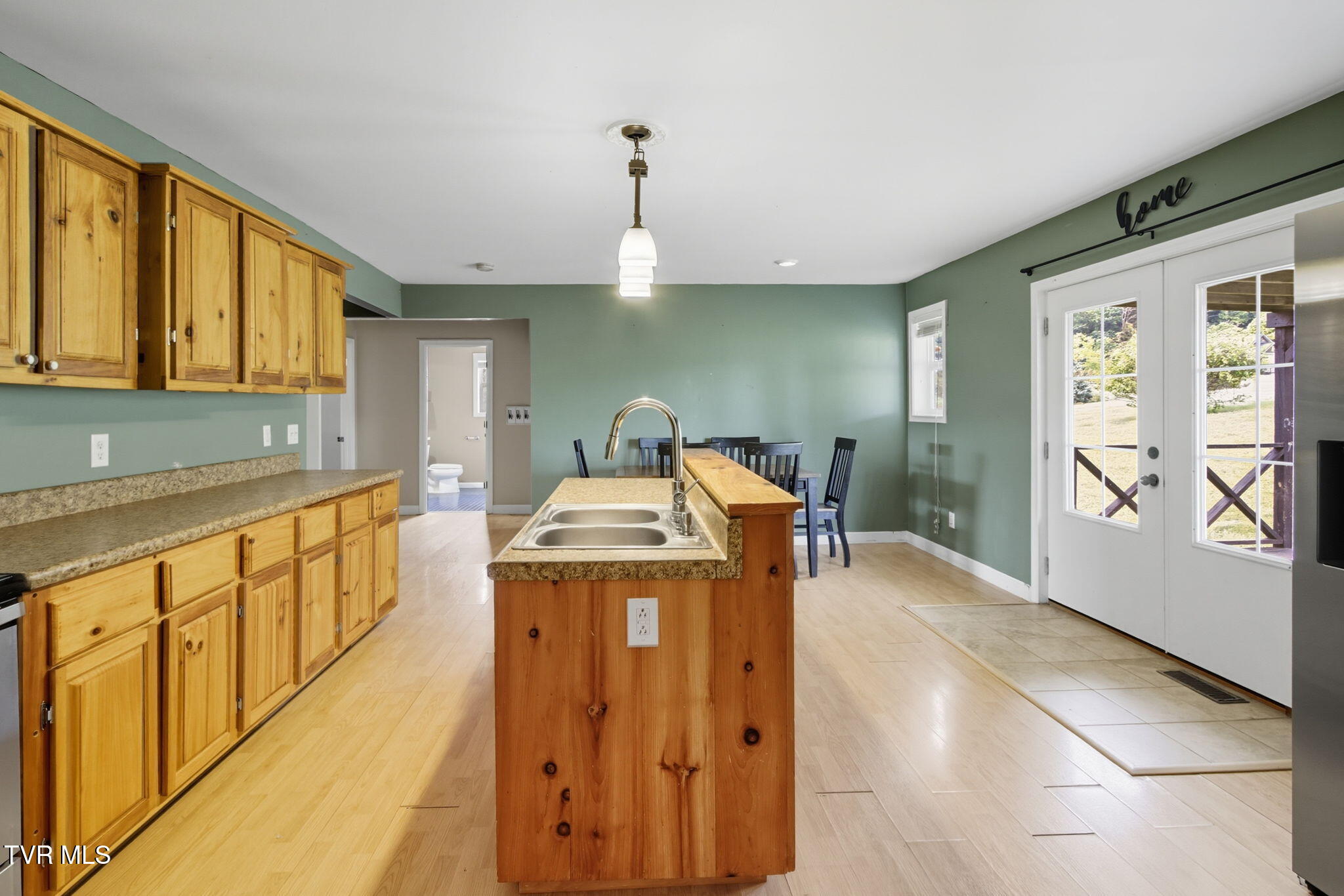 1331 Pine Orchard Road Butler, TN 37640 - Photo 36 of 46 38-web-or-mls-_MG_3547