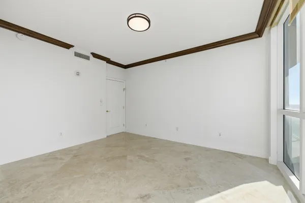 $1,950,000 | 1063 Hillsboro Mile, Unit 301, Pompano Beach, FL 33062