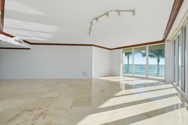 $1,950,000 | 1063 Hillsboro Mile, Unit 301, Pompano Beach, FL 33062