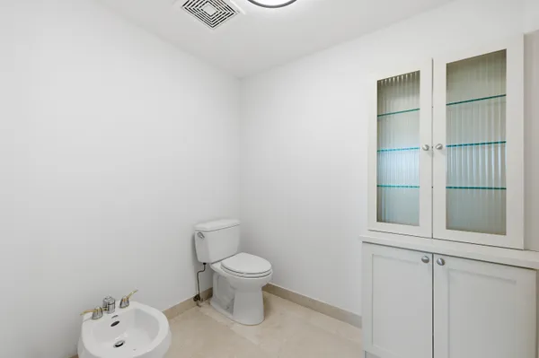 $1,950,000 | 1063 Hillsboro Mile, Unit 301, Pompano Beach, FL 33062