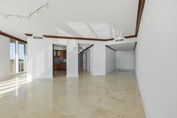 $1,950,000 | 1063 Hillsboro Mile, Unit 301, Pompano Beach, FL 33062