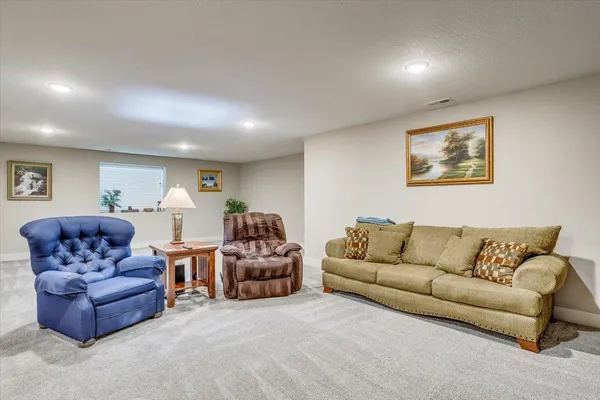 $415,000 | 6617 East Central Park Avenue, Bel Aire, KS 67226