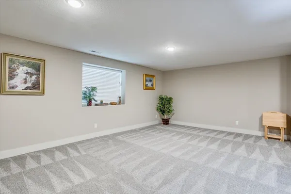 $415,000 | 6617 East Central Park Avenue, Bel Aire, KS 67226