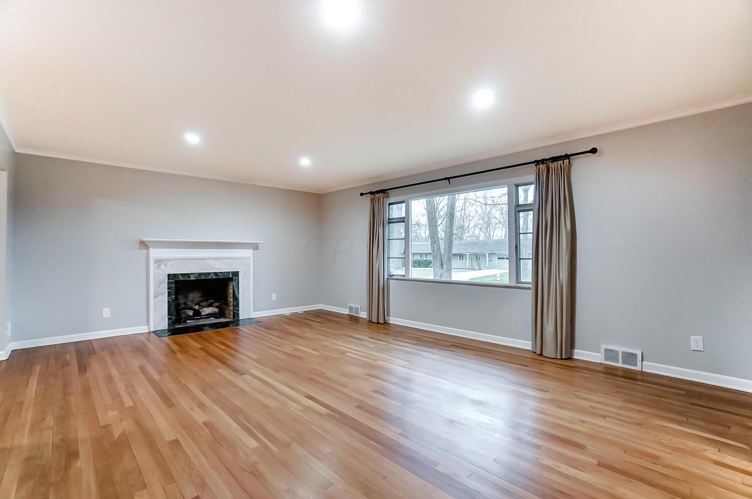 3112 Leeds Road Columbus, OH 43221 - Photo 5 of 40 50034611-005_web