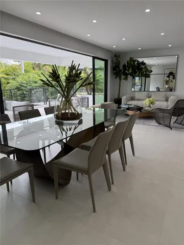 $6,655,000 | 285 Woodcrest Road, Key Biscayne, FL 33149